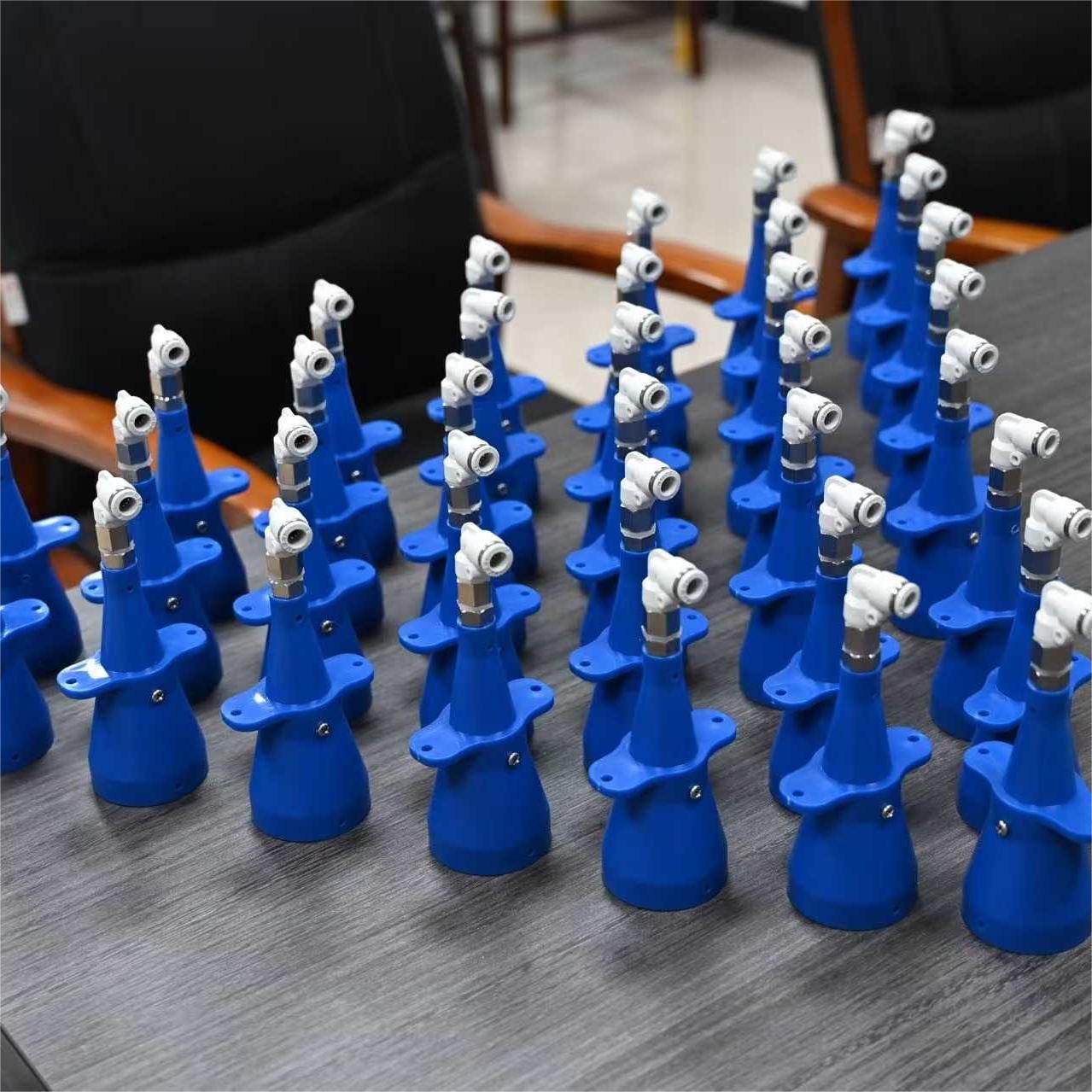Quais são as características pendentes da faca de ar PVC?